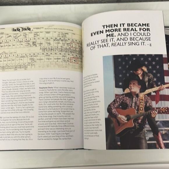 Garth Brooks  Book and CDS The Anthology Part 1 - Picture 4 of 7